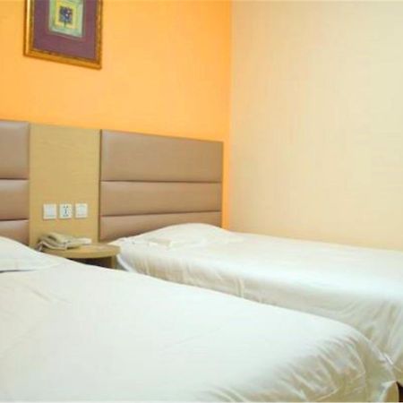 Greentree Inn Shandong Qingdao Railway Station Zhanqiao Yacht Wharf Express Buitenkant foto