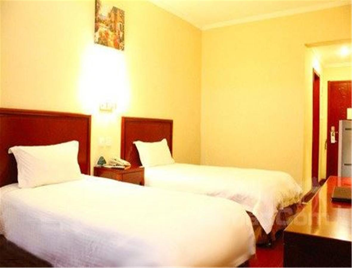 Greentree Inn Shandong Qingdao Railway Station Zhanqiao Yacht Wharf Express Buitenkant foto